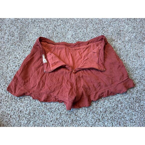 Altar'd State dressy shorts/skort Size Large, red/rust colored - Picture 3 of 10